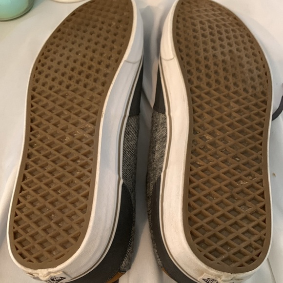 Awesome shoes, vans size 13 gray with light gray wore a couple times - Picture 6 of 8
